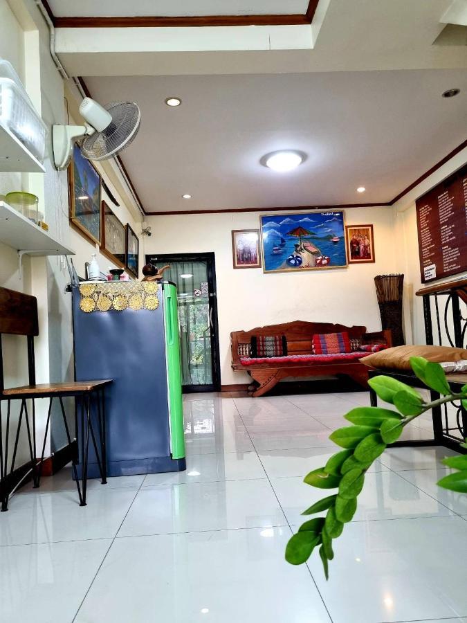 T2B Hostel Chiang Mai Exterior photo